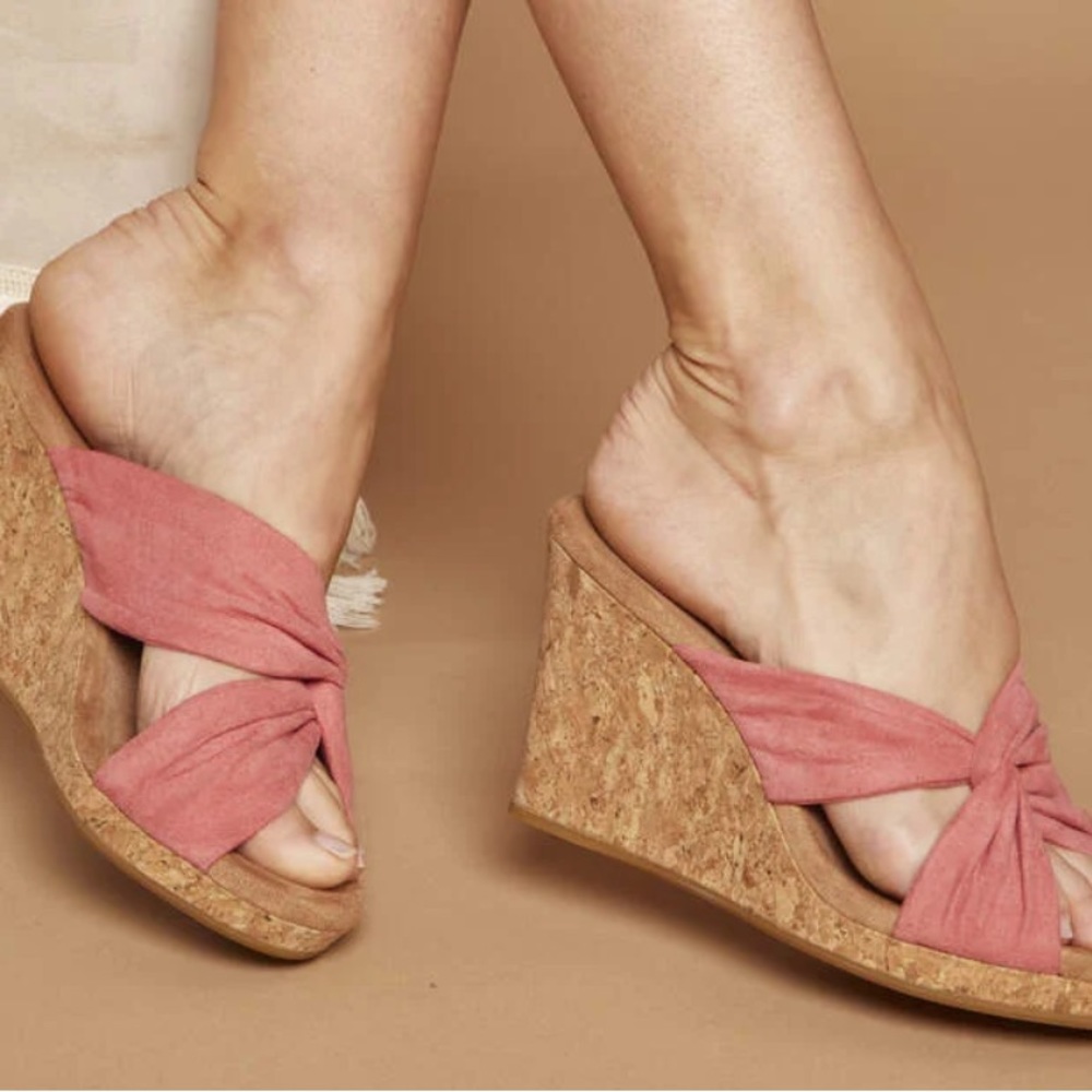 Tom’s Wedge Sandals in Rose Pink Size 9.5 NWT